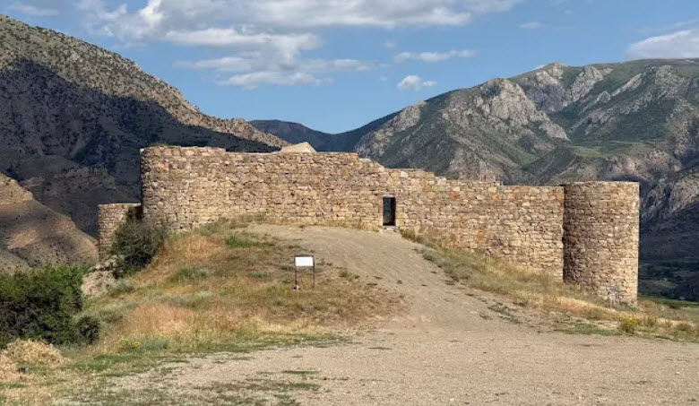 Gevorg Marzpetuni/Tapi Castle, Armenia